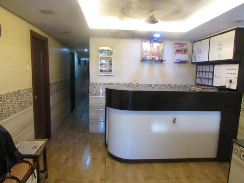 Hotel Royal Residency Мумбаи Экстерьер фото